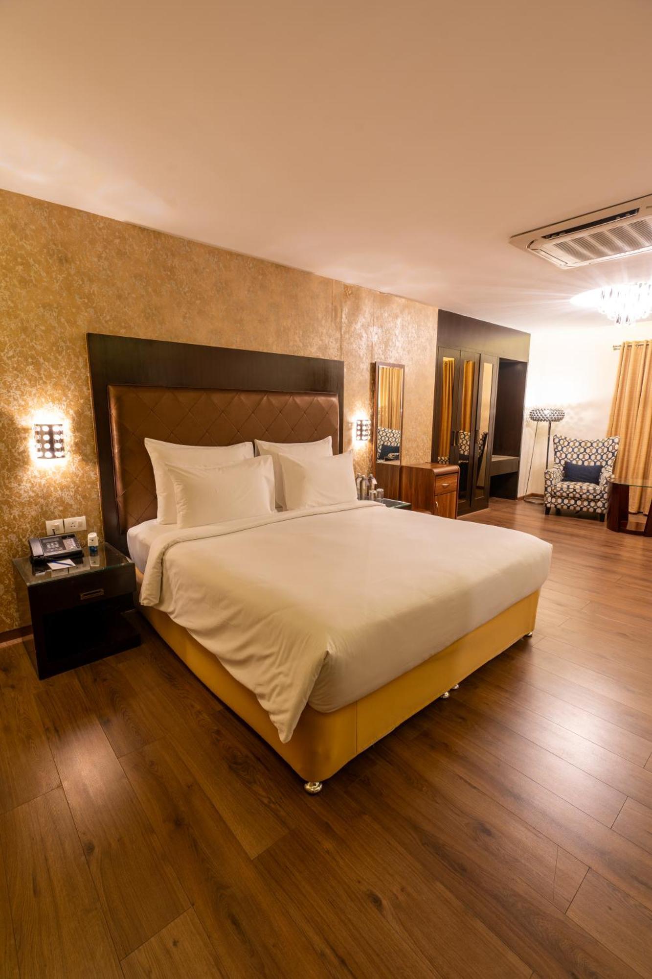 Clarks Exotica Convention Resort & Spa Devanahalli Exterior foto